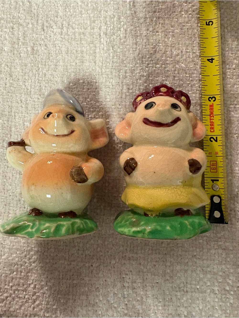 Set of Made in Japan Ceramic small pigs decor. - Picture 4 of 11